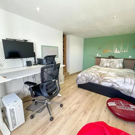 Chic & Dingo - Modern Apartment, Comfort, Wi-fi *