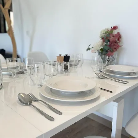 Chic & Dingo - Modern Apartment, Comfort, Wi-fi Saint-Didier-en-Velay