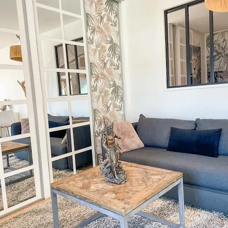 아파트 Chic & Dingo - Modern Apartment, Comfort, Wi-fi *